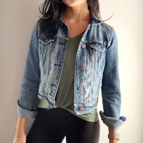 American Eagle Outfitters Jackets & Blazers - American Eagle Cropped Jean Jacket